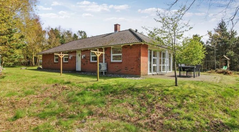 Photo of "Alina" - 1km from the sea