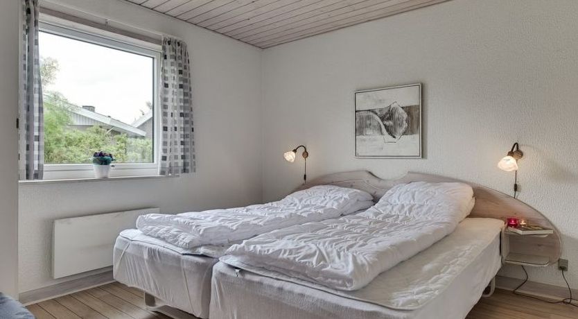 Photo of "Ameline" - 500m to the fjord