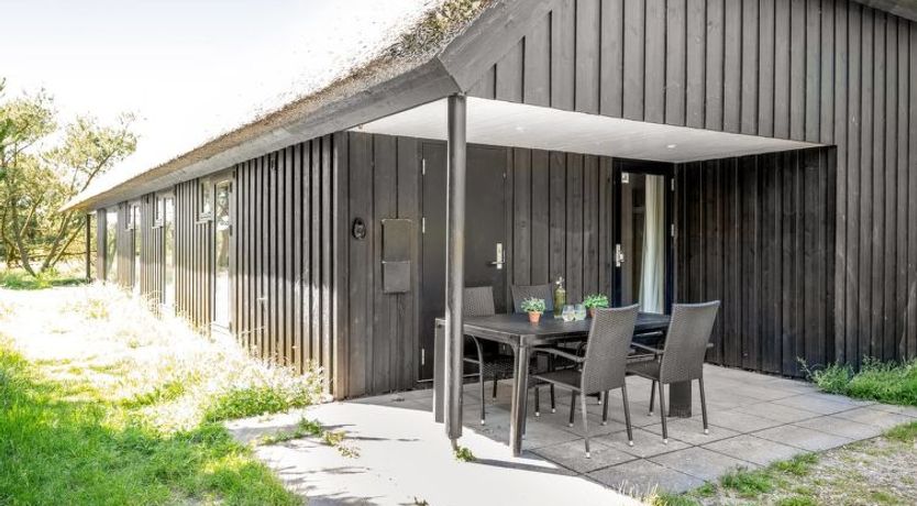 Photo of "Erika" - 900m from the sea