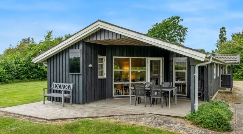 Photo of "Åsa" - 500m to the fjord