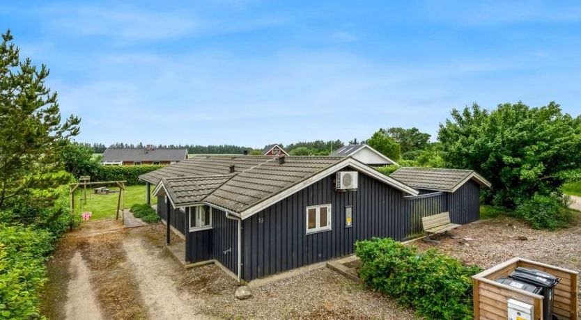 Photo of "Åsa" - 500m to the fjord