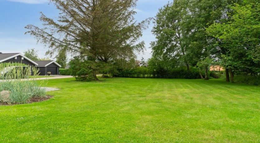 Photo of "Elma" - 350m from the sea