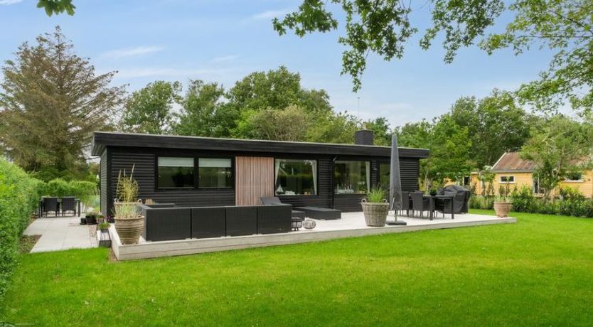 Photo of "Elma" - 350m from the sea