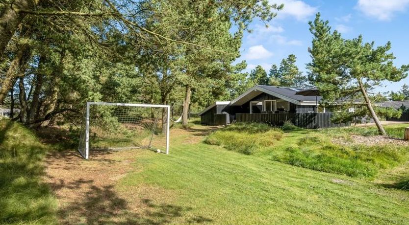 Photo of "Eirik" - 2.5km from the sea