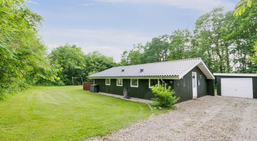 Photo of "Zaharinka" - 30km from the sea