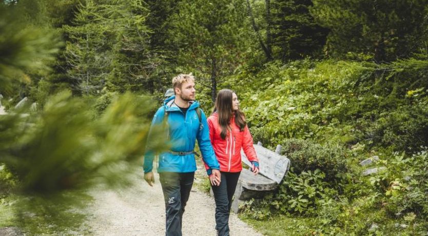 Photo of für bis zu 8 Personen + Hot Tub Apartment 9