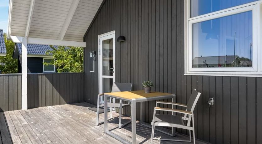 Photo of "Jonna" - 700m from the sea