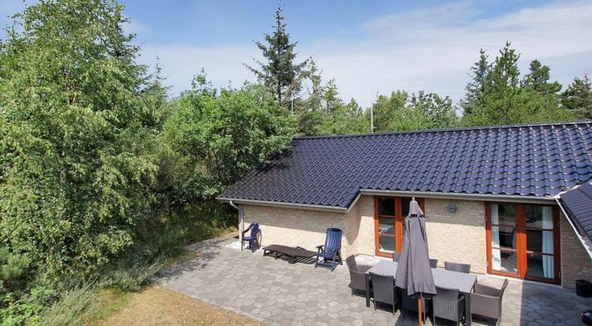 Photo of "Holmved" - 1.2km from the sea