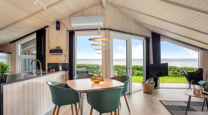 Photo of "Holmwith" - 50m from the sea