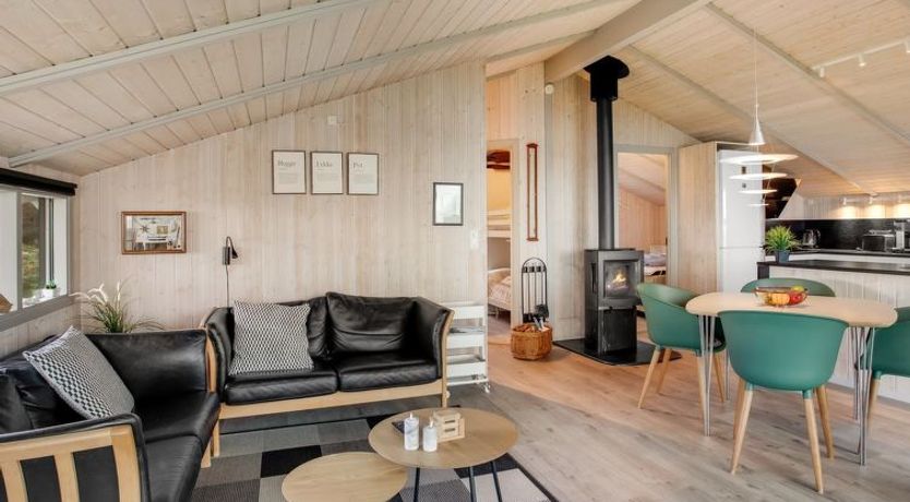 Photo of "Holmwith" - 50m from the sea