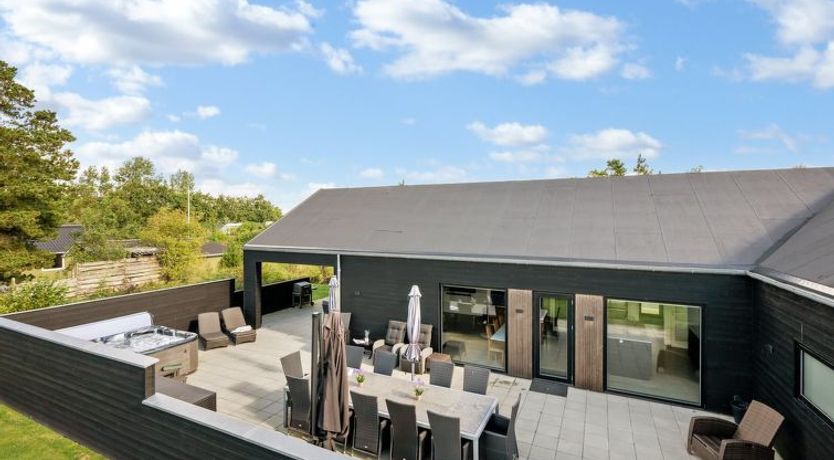 Photo of "Tinella" - 250m to the fjord