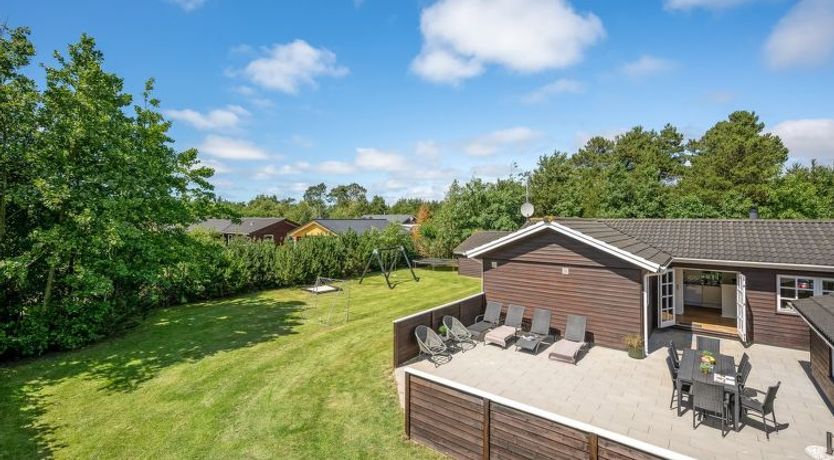 Photo of "Holga" - 400m from the sea