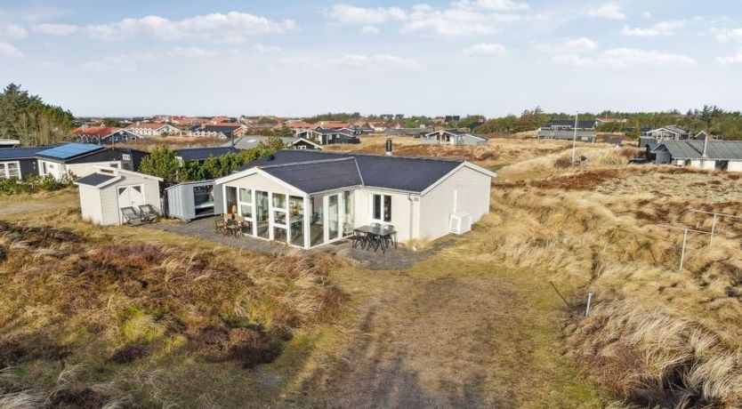 Photo of "Avelin" - 800m from the sea