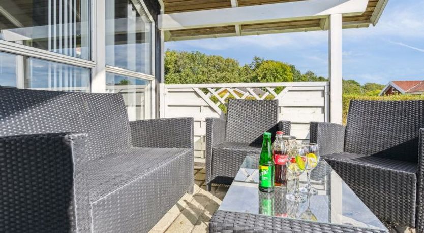 Photo of "Frosina" - 300m from the sea