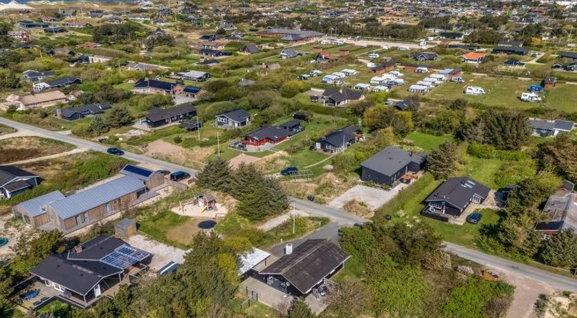 Photo of "Ursel" - 800m from the sea