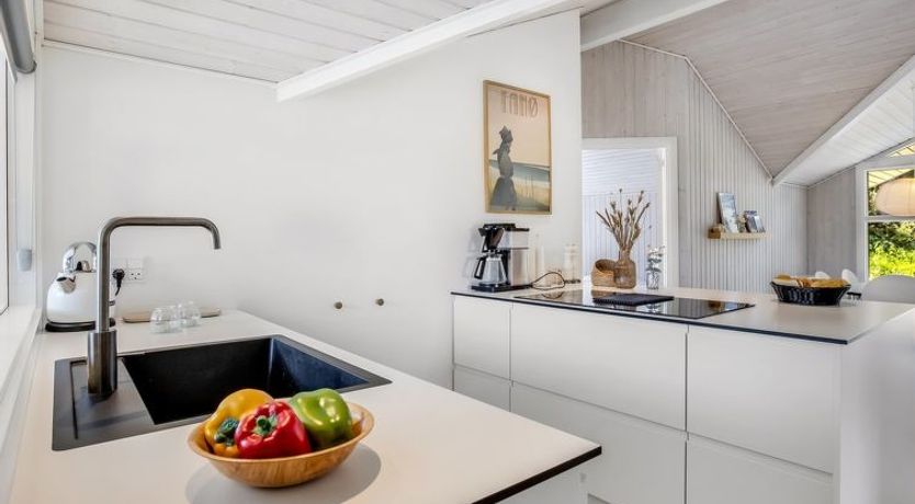 Photo of "Ubbe" - 800m from the sea