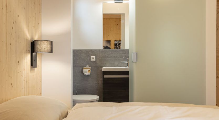 Photo of Superior Chalet mit Sprudelpool innen