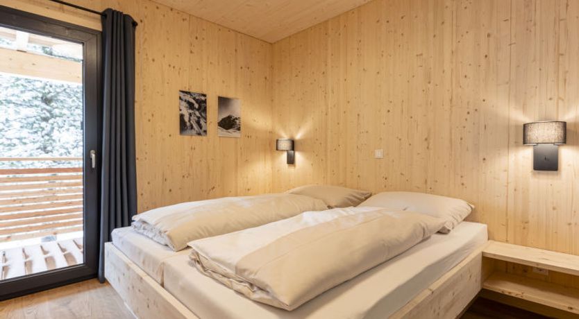 Photo of Superior Chalet mit Sprudelpool innen