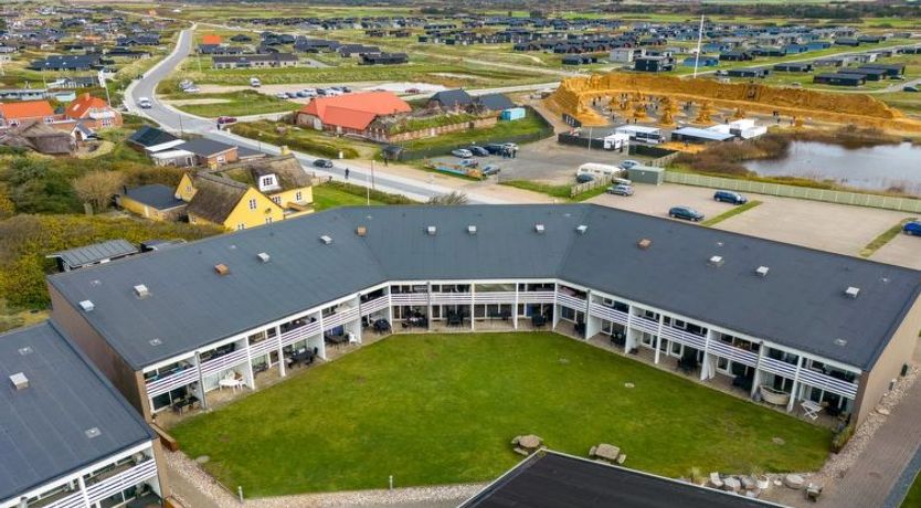 Photo of "Ellyn" - 250m from the sea