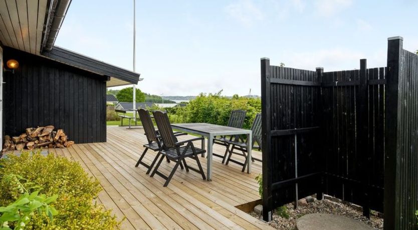 Photo of "Stiane" - 100m to the fjord