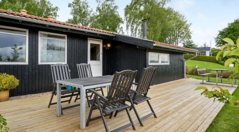 Photo of "Stiane" - 100m to the fjord