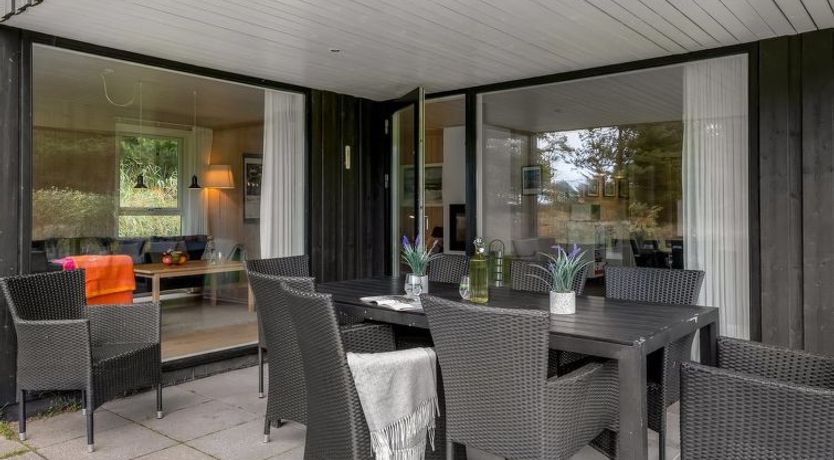 Photo of "Dix" - 900m from the sea