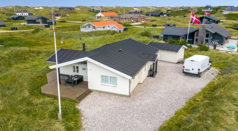 Photo of "Elfi" - 700m from the sea