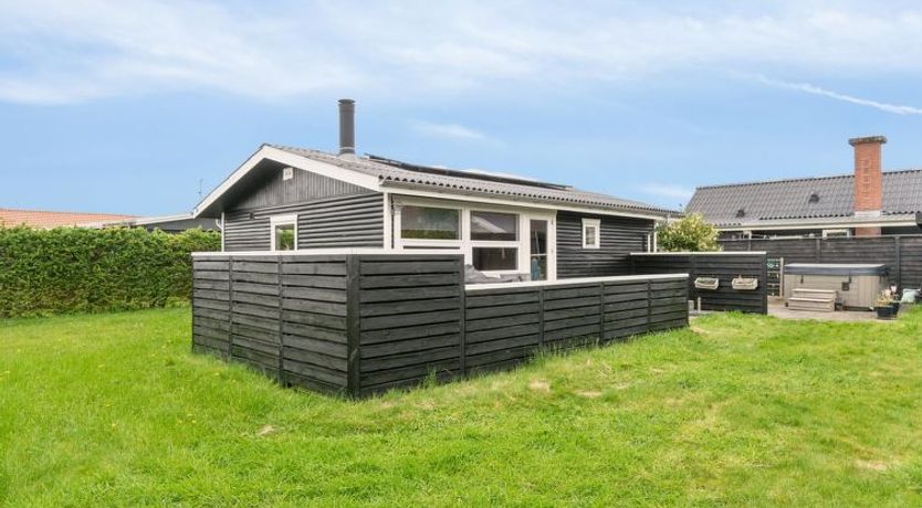 Photo of "Ritha" - 175m from the sea