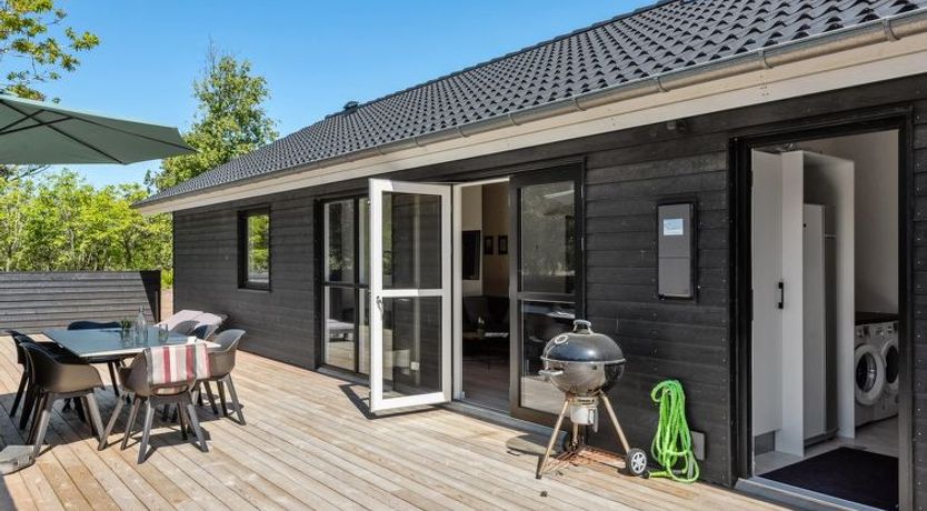 Photo of "Merve" - 800m to the fjord