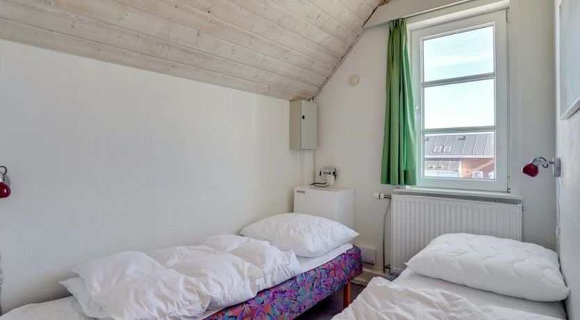 Photo of "Iohannes" - 2.3km from the sea