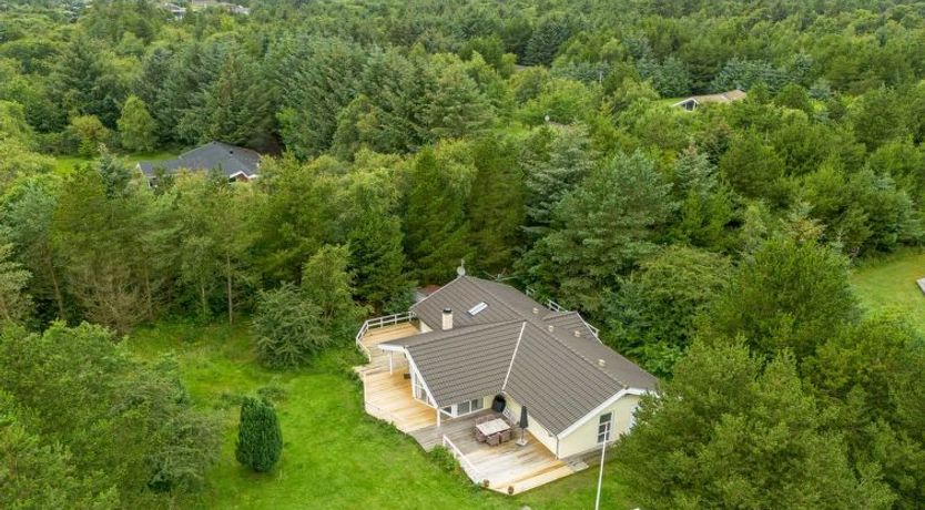 Photo of "Samine" - 2km from the sea