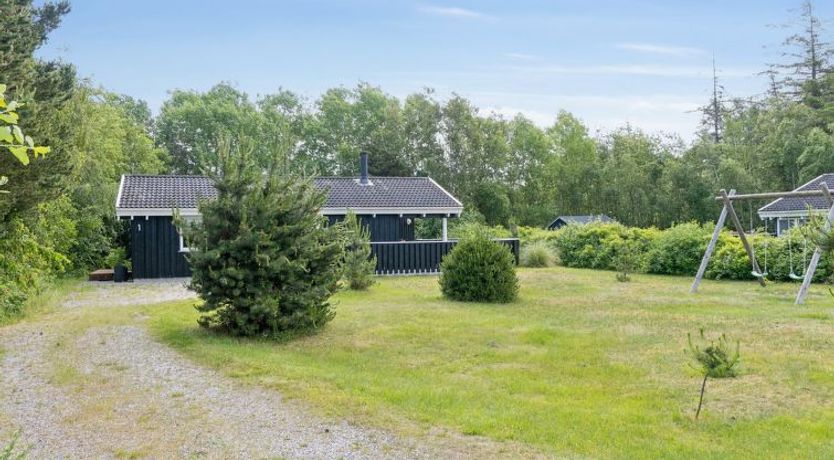 Photo of "Alvy" - 200m from the sea