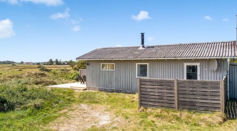 Photo of "Tayanita" - 750m from the sea