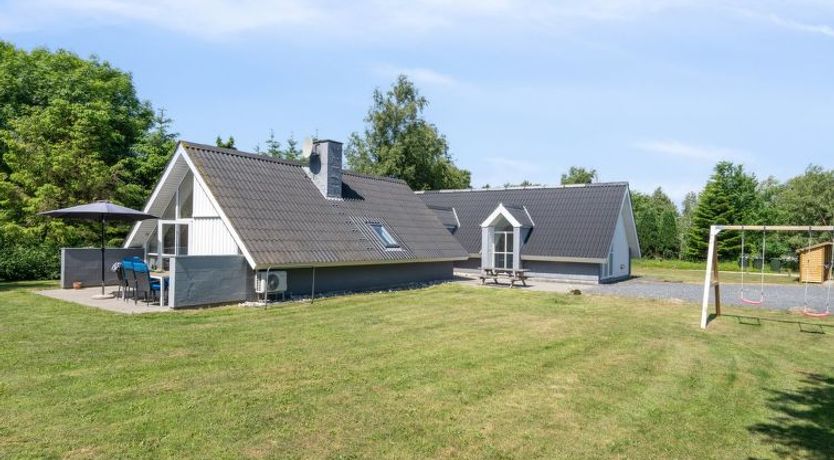 Photo of "Ardan" - 450m from the sea