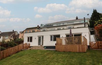 Robins Downs Holiday Home