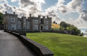 Watermouth Castle, Penn-Curzon Apartment Holiday Home