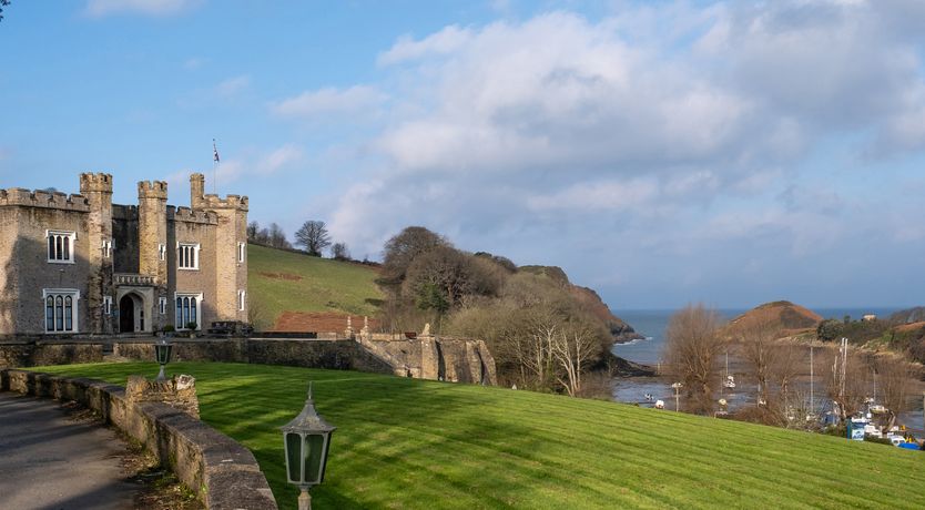 Photo of Watermouth Castle, Rhododendron Apartment