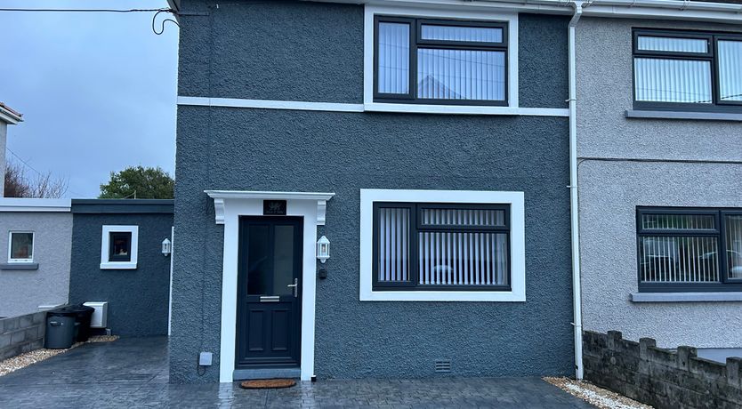 Photo of Sŵn Y Môr