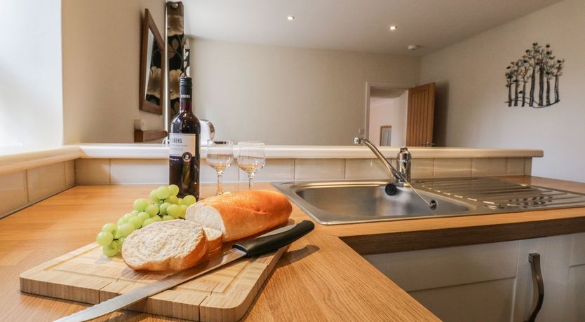 Photo of La'l Tethera