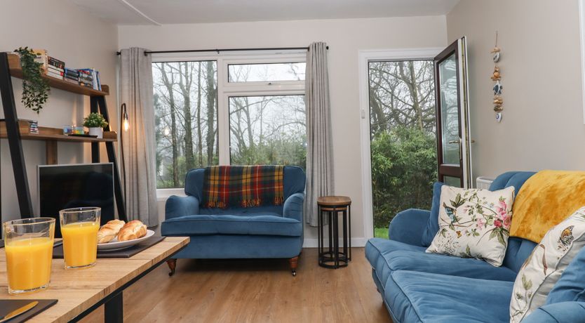 Photo of 2 The Glade