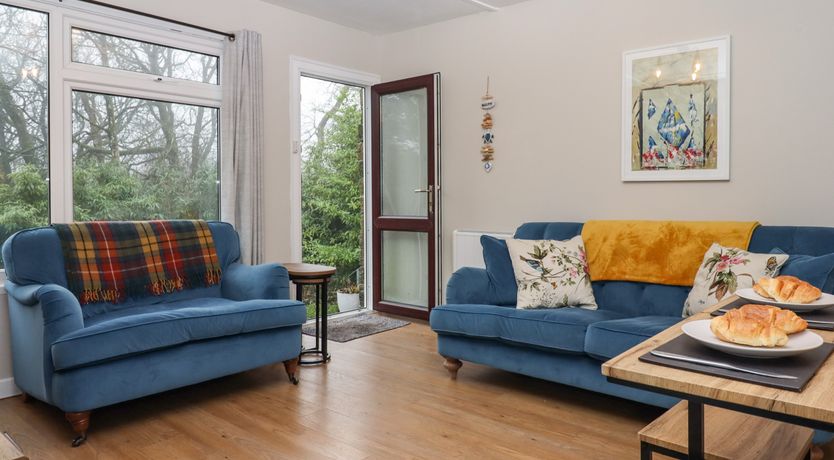 Photo of 2 The Glade