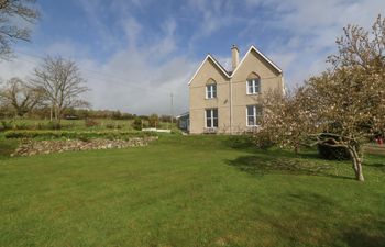 Hen Ficerdy Holiday Home