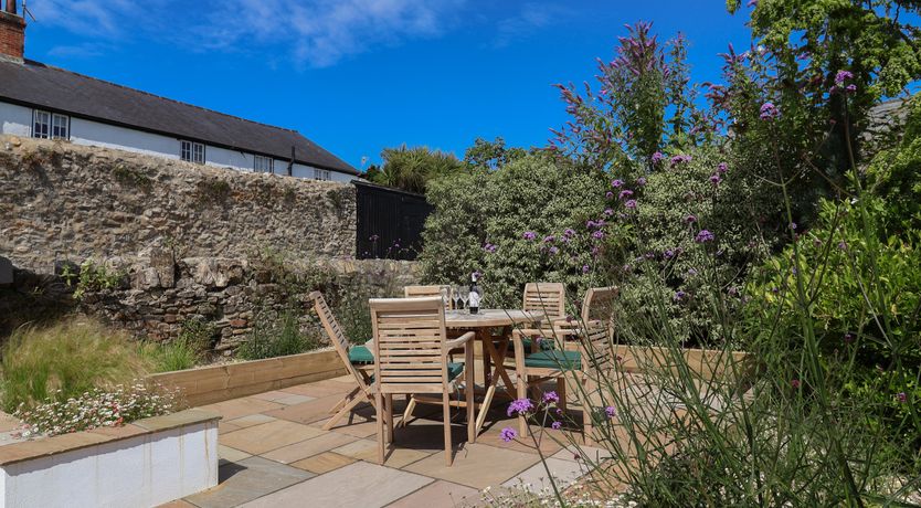 Photo of Backlands Farmhouse