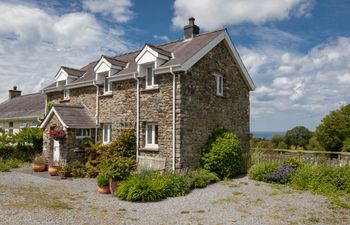 Stable Cottage Holiday Home