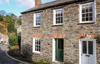 Lowen Cottage Holiday Home