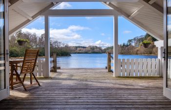 Lilymere Boat House Holiday Home