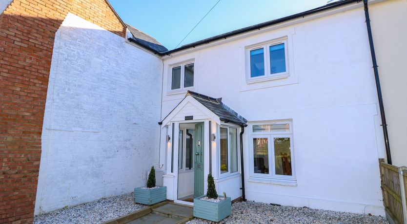 Photo of 1 Star Cottages