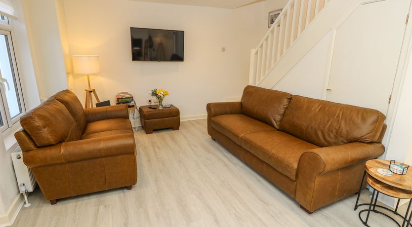 Photo of 1 Star Cottages