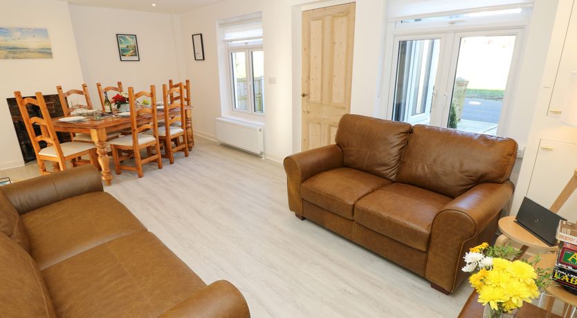 Photo of 1 Star Cottages