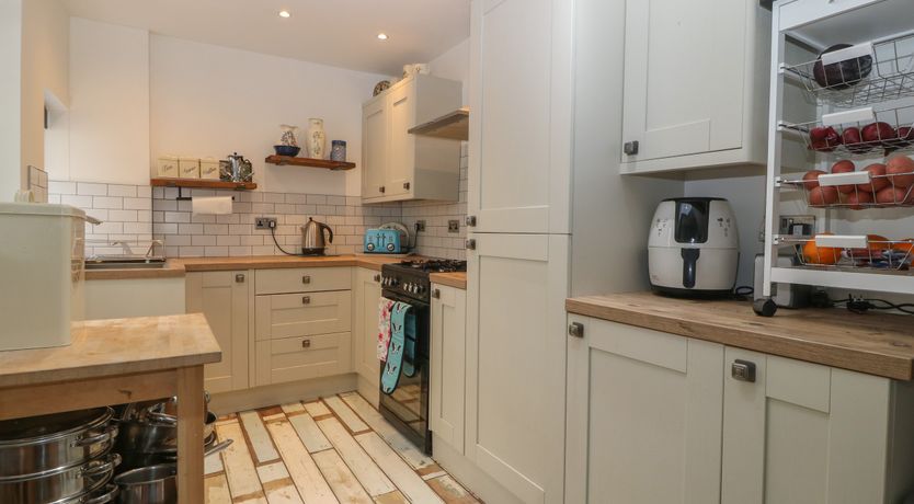 Photo of Yr Angor (The Anchor)